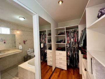✨Venta De Exclusivo Duplex En El Corazón De Miraflores – 189 M²✨
