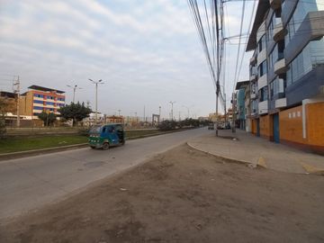 ¡Atención Inversionista! Se Vende Casa En Avenida Pastor Sevilla