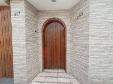 VENTA CASA EN SURCO CERCA DE PARQUE