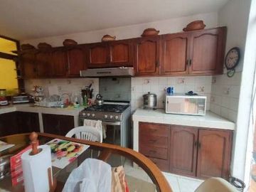 VENTA CASA EN SURCO CERCA DE PARQUE