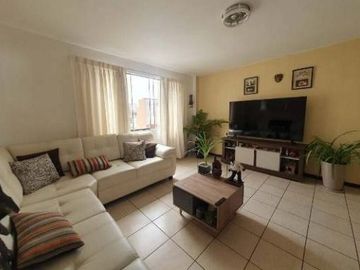 VENTA CASA EN SURCO CERCA DE PARQUE