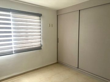 Departamento en Venta en Villa de Pozos en privada con 3 recamaras.