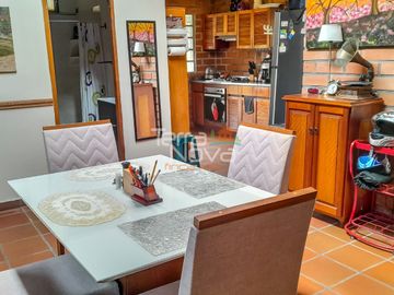 Finca en península en construcción tradicional en venta Guatapé