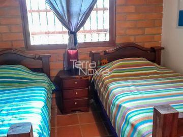 Finca en península en construcción tradicional en venta Guatapé