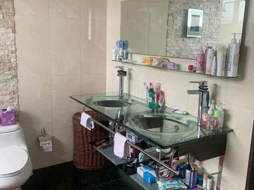 Se vende departamento sector colegio Sek - Quito