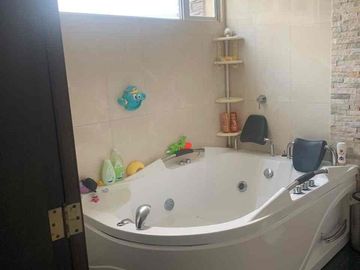 Se vende departamento sector colegio Sek - Quito