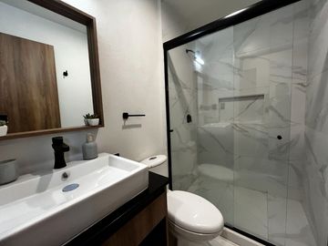 Venta de departamento de 2 niveles en Ziré, Querétaro