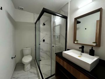 Venta de departamento de 2 niveles en Ziré, Querétaro