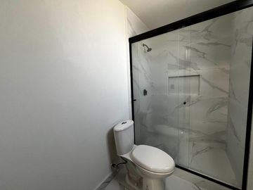 Venta de departamento de 2 niveles en Ziré, Querétaro