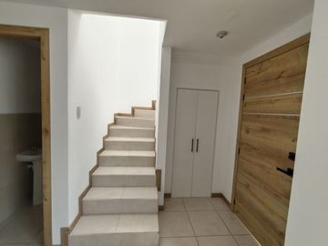 🏡 CASA A ESTRENAR EN PUEMBO – CONJUNTO TRIANA