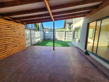 BONITA CASA EN CONDOMINIO EN SAN ANDRÉS DEL VALLE, TALCAHUANO