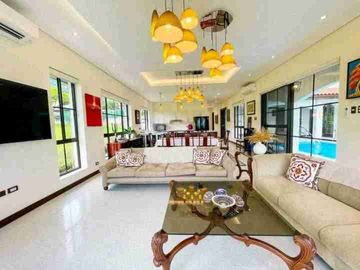Tagaytay House/ Mansion for Sale