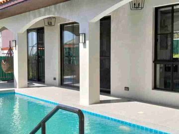 Tagaytay House/ Mansion for Sale