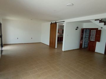 VENDO CASA EN VERACRUZ, VER, PRIVILEGIADA, EXCELENTE DISTRIBUCIÓN Y COMODIDAD TOTAL.