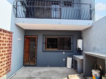VENDO CASA EN VERACRUZ, VER, PRIVILEGIADA, EXCELENTE DISTRIBUCIÓN Y COMODIDAD TOTAL.