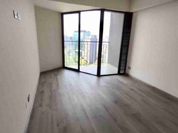 Venta departamento en Miraflores, cerca Parque Reducto.
