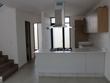 CASA NUEVA EN VENTA EN CORREGIDORA, CON RECAMARA EN PLANTA BAJA