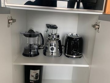 VENDO SUITE AMOBLADA SECTOR LA CERAMICA
