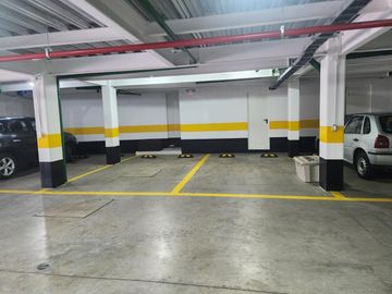 VENTA DE DEPARTAMENTO DE 2 DORMITORIOS EN LA MEJOR UBICACIÓN DE CUMBAYA