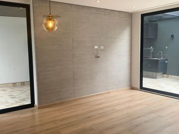 VENTA DE DEPARTAMENTO DE 2 DORMITORIOS EN LA MEJOR UBICACIÓN DE CUMBAYA