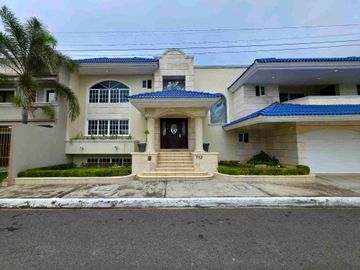 Casa en Venta en el Fraccionamiento Costa de Oro En Boca del Río, Veracruz