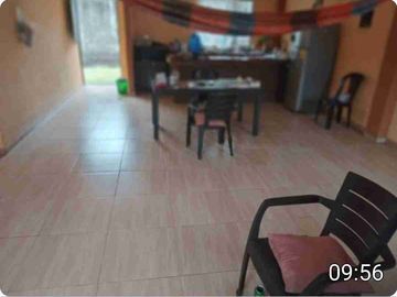 Venta de  Casa espaciosa de 4 Dormitorios con Potencial de Crecimiento en Colinas de Durán, Privada y Segura.