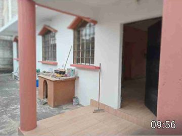 Venta de  Casa espaciosa de 4 Dormitorios con Potencial de Crecimiento en Colinas de Durán, Privada y Segura.