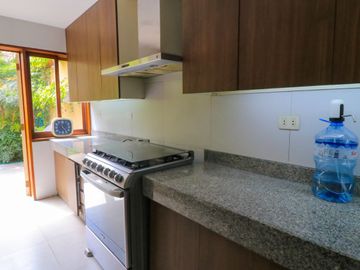 VENDO CASA PARA FAMILIA GRANDE