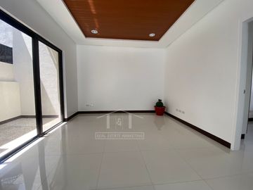 House & Lot For Sale Newly Built In Parkplace Village Imus Cavite Near Vermosa Landers