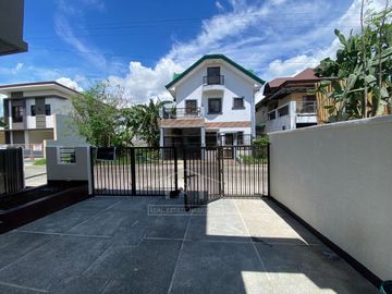 House & Lot For Sale Newly Built In Parkplace Village Imus Cavite Near Vermosa Landers