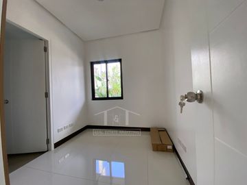 House & Lot For Sale Newly Built In Parkplace Village Imus Cavite Near Vermosa Landers