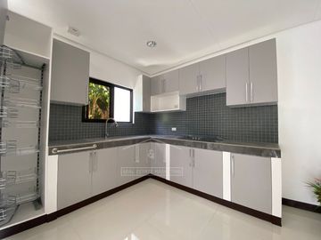 House & Lot For Sale Newly Built In Parkplace Village Imus Cavite Near Vermosa Landers