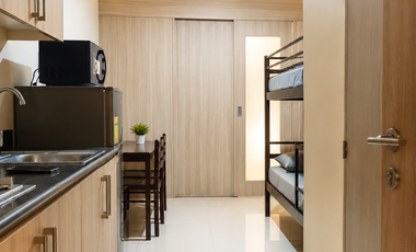 1BR UNIT WITH BALCONY FOR SALE IN SHORE RESIDENCES