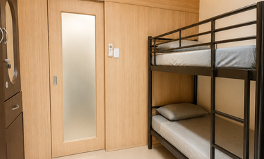 1BR UNIT WITH BALCONY FOR SALE IN SHORE RESIDENCES