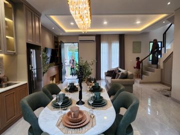Rumah Mewah Cantik Elegan Strategis Area Bintaro Tangerang Selatan