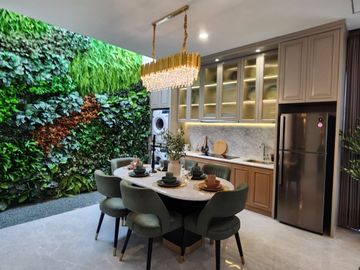 Rumah Mewah Cantik Elegan Strategis Area Bintaro Tangerang Selatan