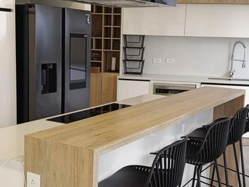 VENTA CASA SECTOR SAN JUAN DE LUJO, CON MUEBLES.