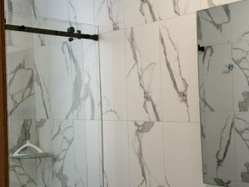 VENTA CASA SECTOR SAN JUAN DE LUJO, CON MUEBLES.