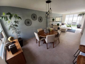 Casa en venta con 4 habitaciones