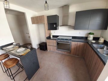 Casa en venta con 4 habitaciones