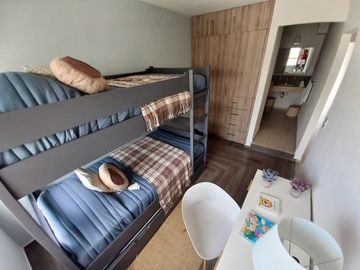 Casa en venta con 4 habitaciones