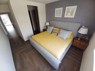 Casa en venta con 4 habitaciones