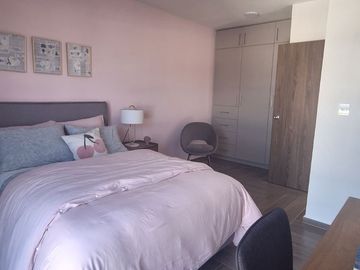 Casa en venta con 4 habitaciones