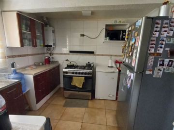 LINDA CASA EN BARRIO RESIDENCIAL MAIPU