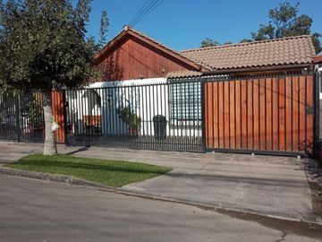 LINDA CASA EN BARRIO RESIDENCIAL MAIPU