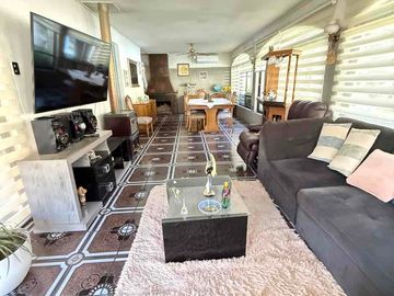 VENTA TERRENO AMPLIO CON CASA Y GALPON