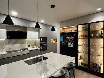 Hermosa Casa de Venta I 4 Dormitorios I TUMBACO sector Hilacril I De Oportunidad!