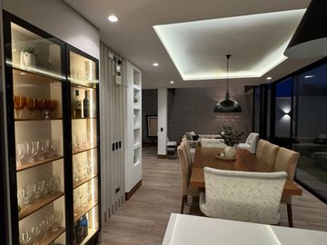 Hermosa Casa de Venta I 4 Dormitorios I TUMBACO sector Hilacril I De Oportunidad!