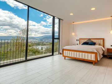 Hermosa Casa de Venta I 4 Dormitorios I TUMBACO sector Hilacril I De Oportunidad!