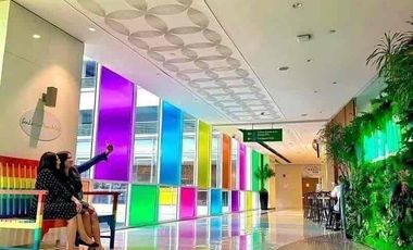 CLEAN TITLE PERPETUAL OWNERSHIP Top HIGH END CONDO Modern Minimialist Condo near MAKATI BGC ROCKWELL AIRPORT  Hotel Mall Resturants and Airport Hospital School Office